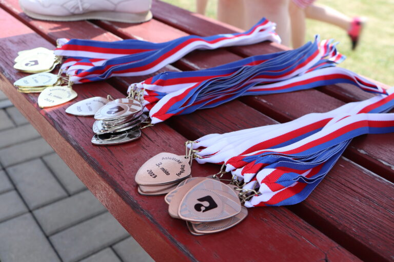 Výsledky atletického 4boje 1. stupně a ZŠ Prasek