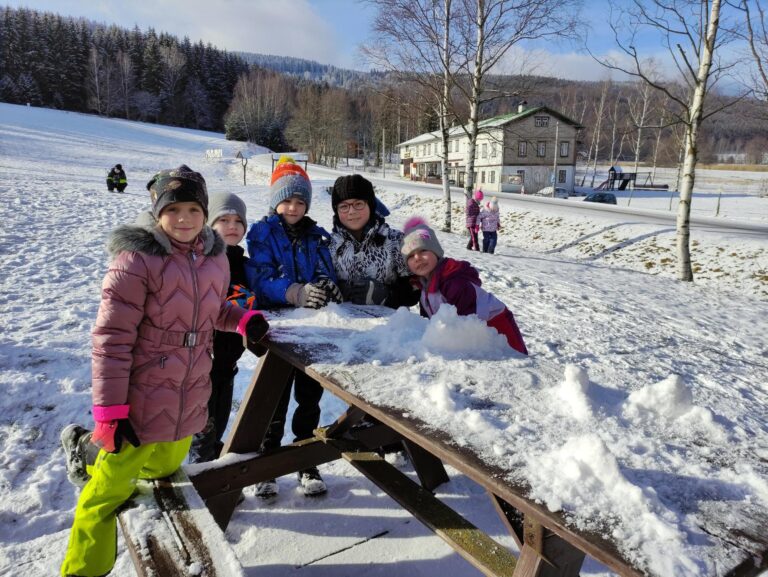 Pozdrav od druháčků ze 4. dne lyžařského kurzu